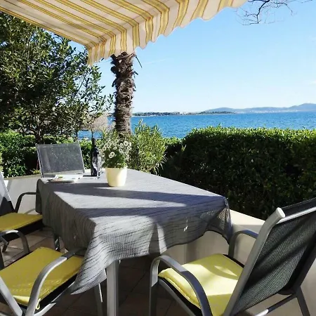 Casa de Férias Petar 2 - 10m From Sea Zadar