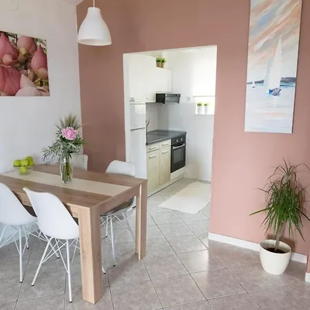 Petar 2 - 10m From Sea * Zadar